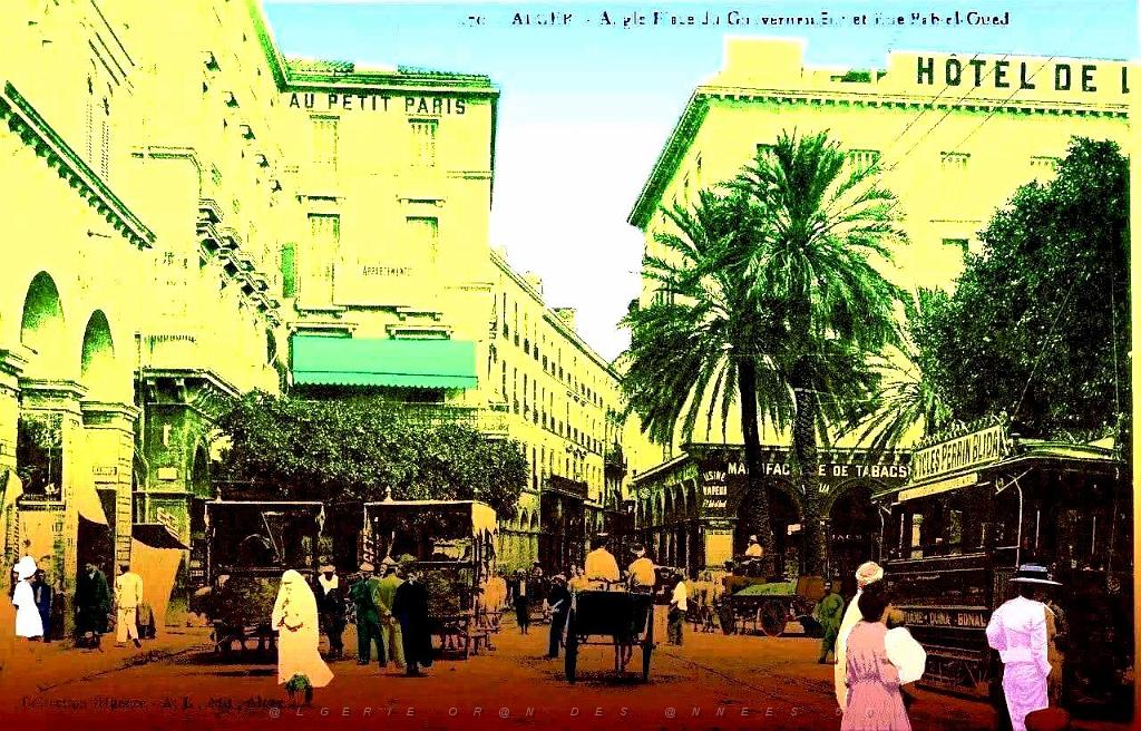 Alger - Angle place du gouvernement et rue Bab-el-oued.jpg